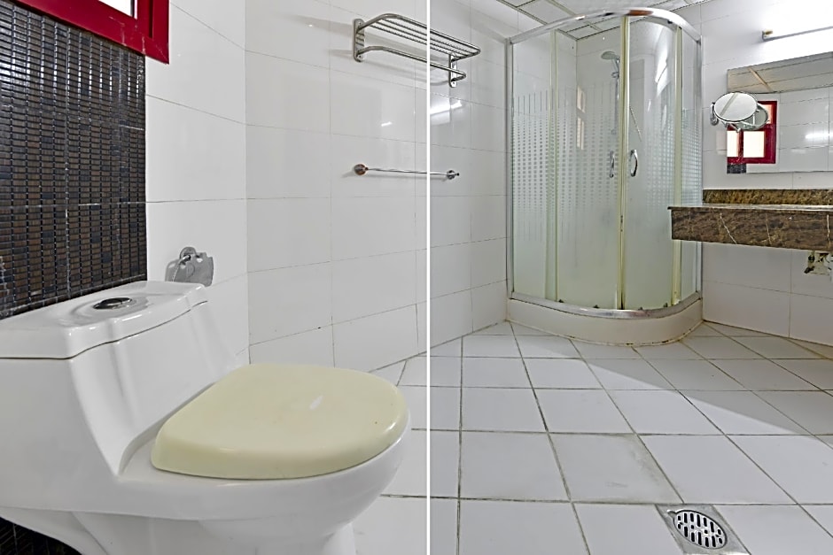 OYO 118 Revira Hotel