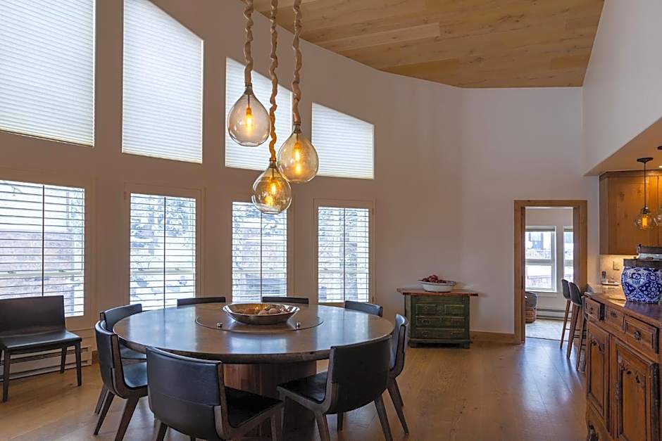 Northwood's Ski-In Ski-Out by Vail Realty