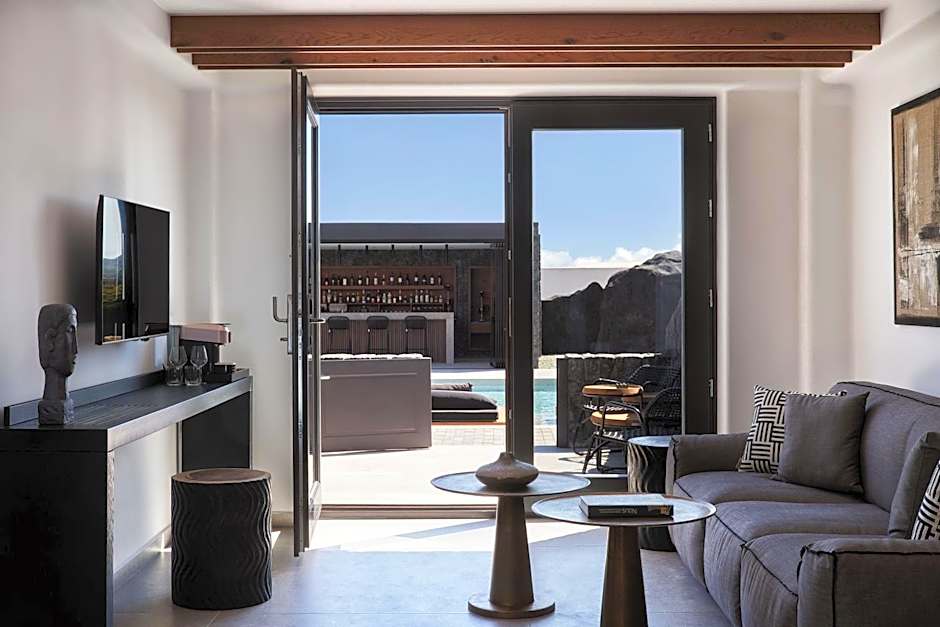 SantAnna Luxury Suites