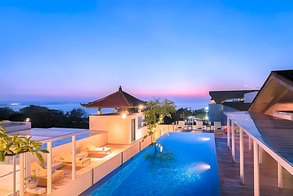 Kuta Beach Hotel