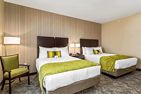 Larger Queen Room with Two Queen Beds - Non-Smoking