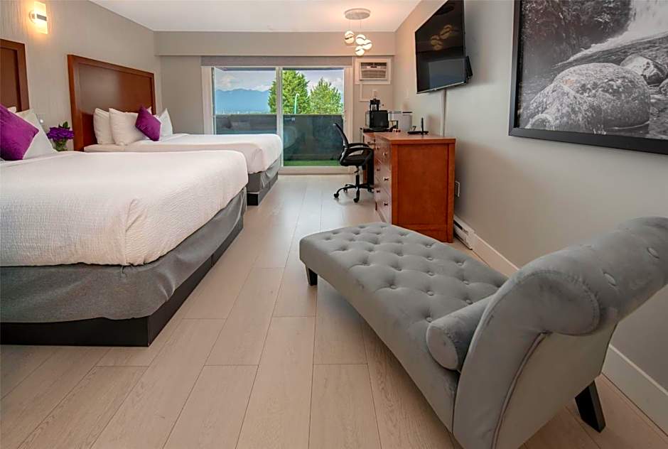 Photo 1 of 6 of 2 Queen Beds