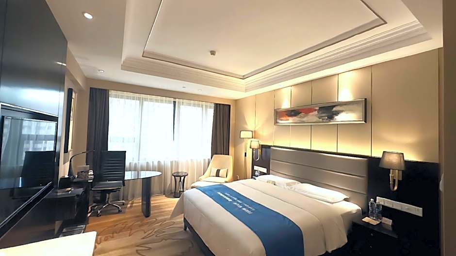 Sunshine Hotel