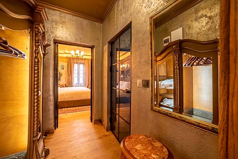 Bey House Royal Hotel