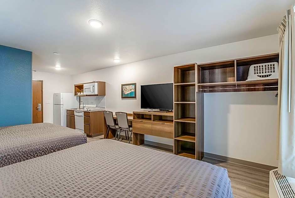 WoodSpring Suites Novi Farmington