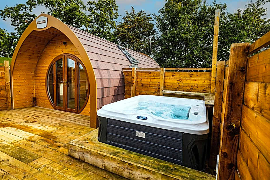 Woodlakes Park By Liv Retreats