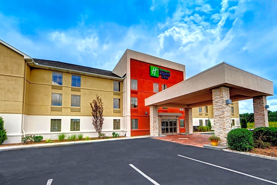 Holiday Inn Express Hotel & Suites Crossville