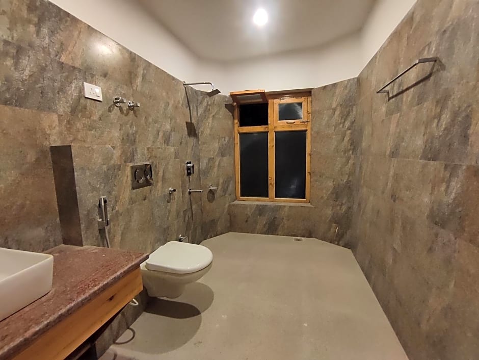  LADAKH ODYSSEY hotel