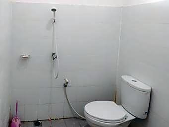 RedDoorz @ Makarios Hotel Poso