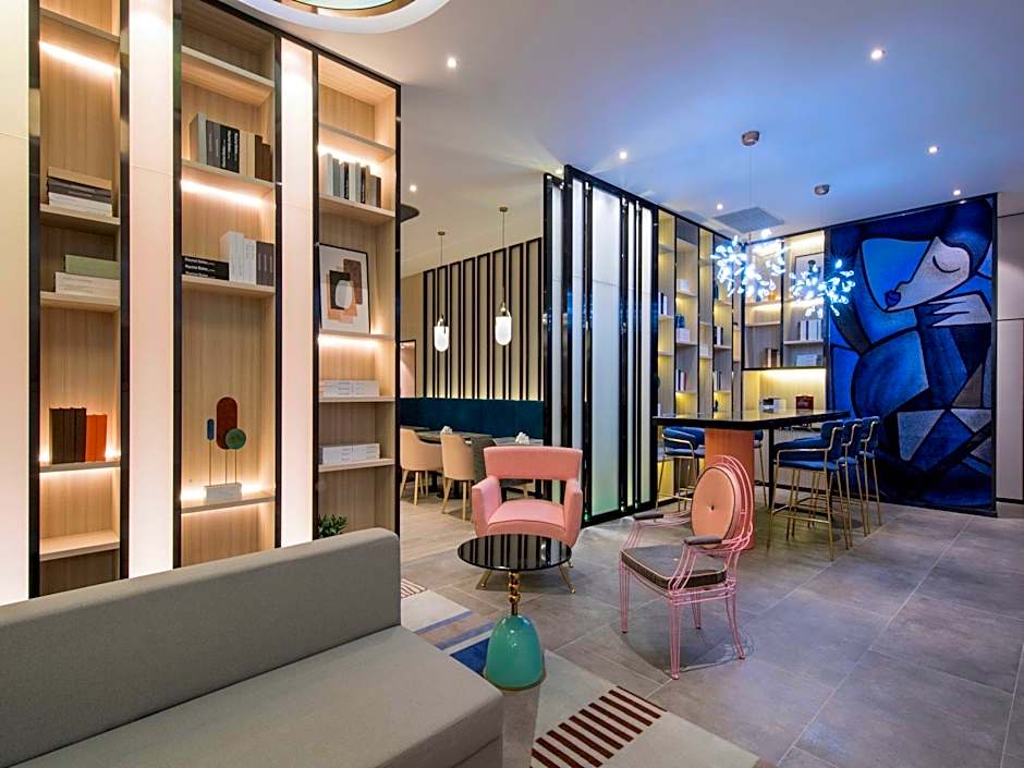 Orange Hotel Jinji Lake in Suzhou Center