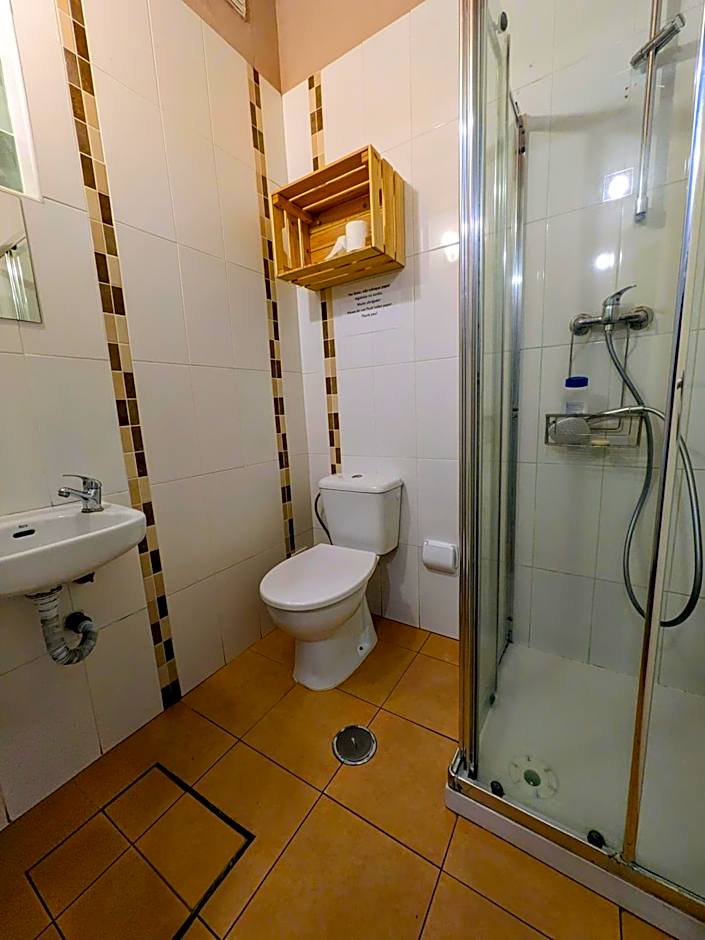 Orange3 Hostel