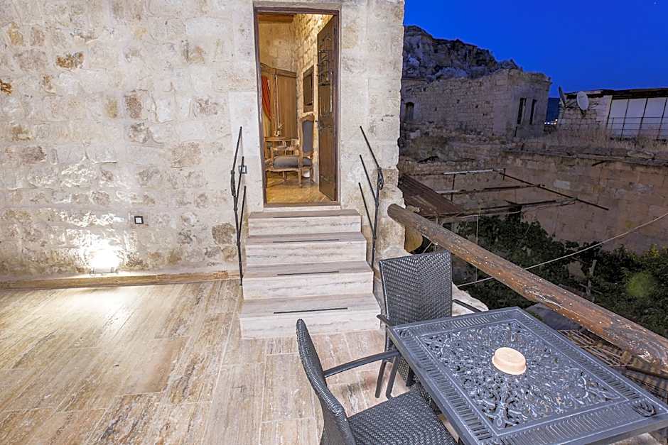 Elysion Cave Suites