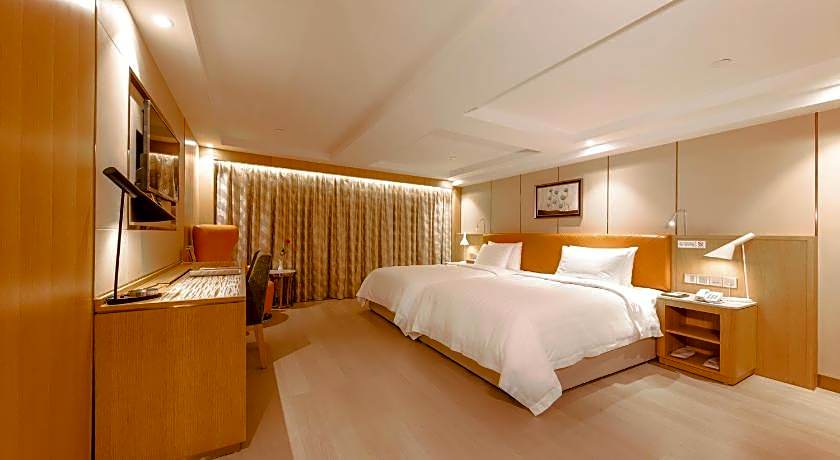 Royal Dragon Hotel