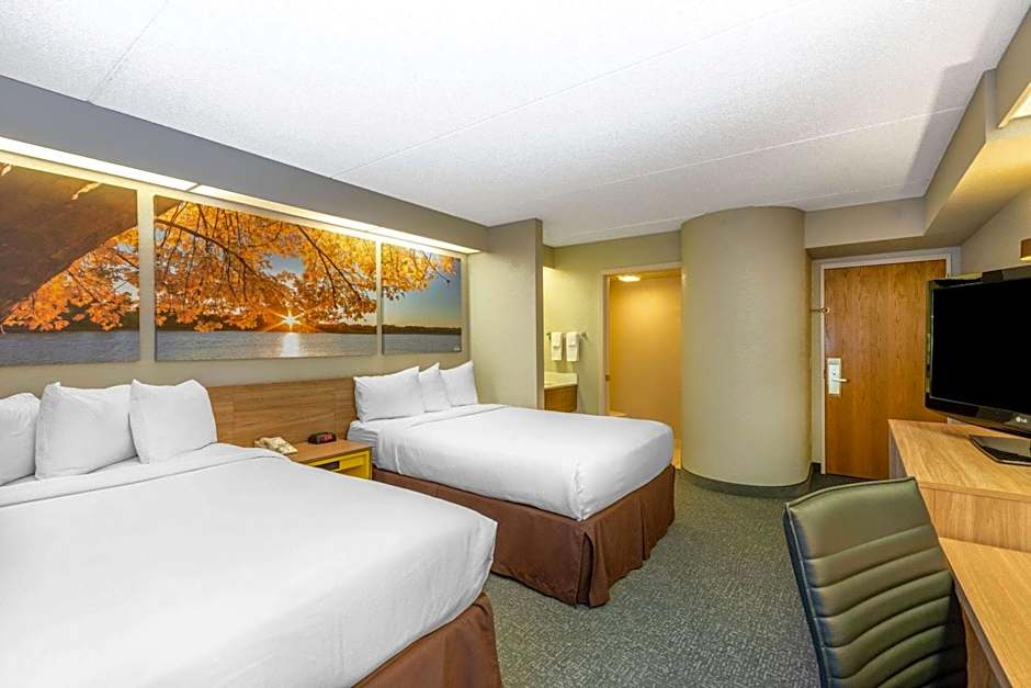 Days Inn by Wyndham Eagan Minnesota Near Mall of America