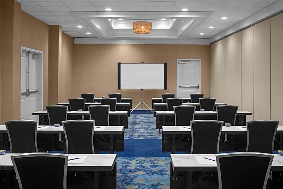Hotel Indigo Mount Pleasant By IHG