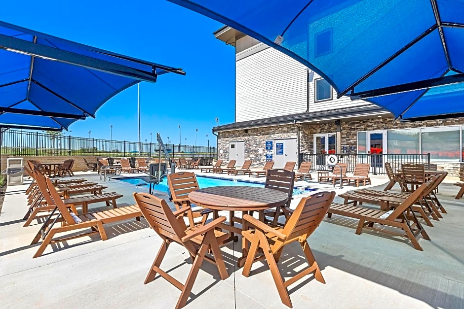 Holiday Inn Express Kansas City North Parkville By IHG