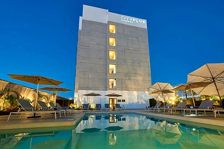 City Express Plus by Marriott Mazatlan
