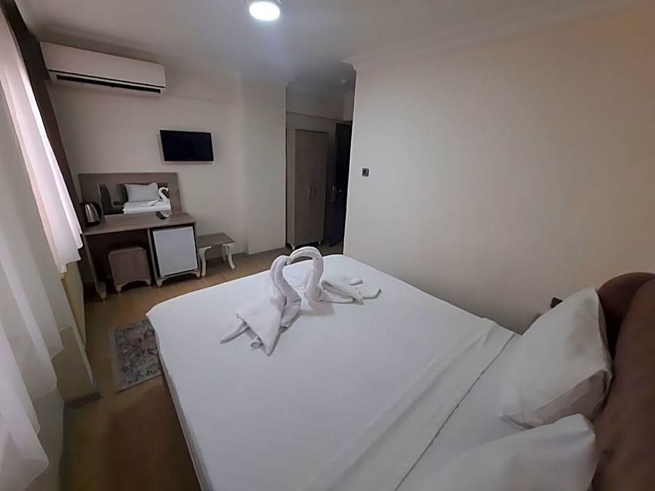 Royal Gur Hotel