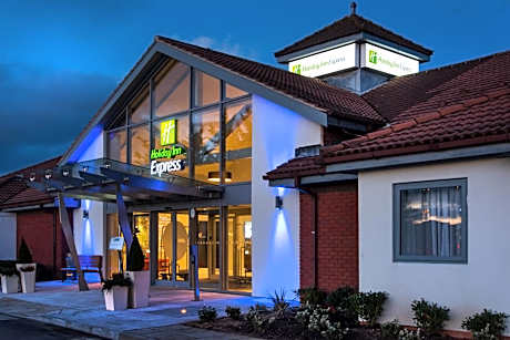Holiday Inn Express Portsmouth - North By IHG