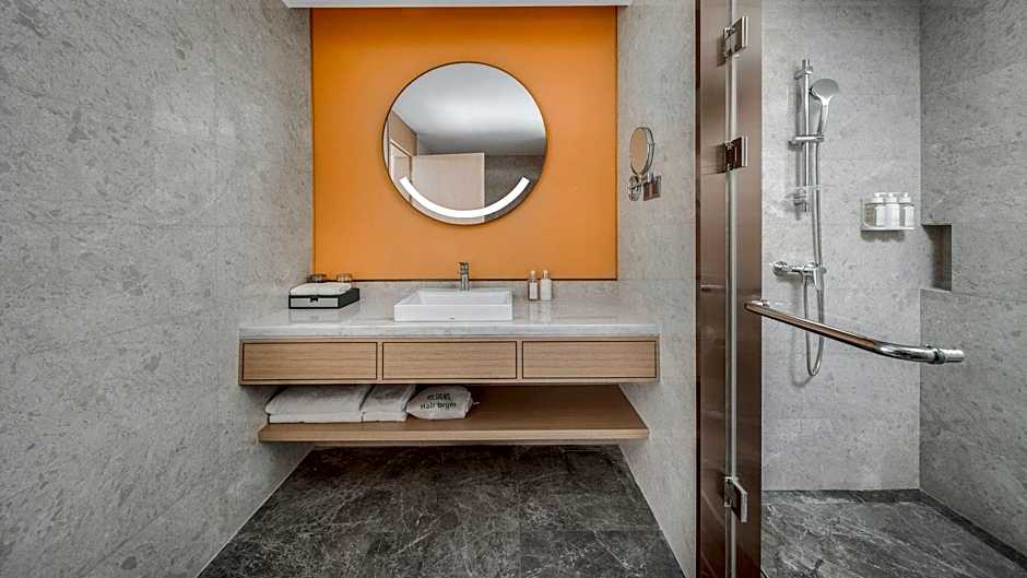 Holiday Inn Luzhou Longjian By IHG