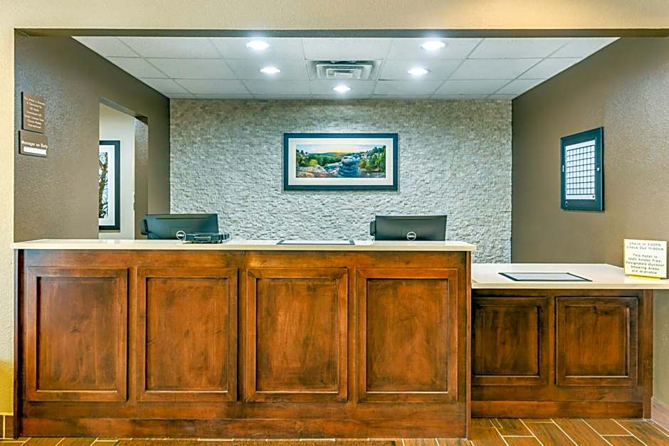 Comfort Inn DeKalb - University Area