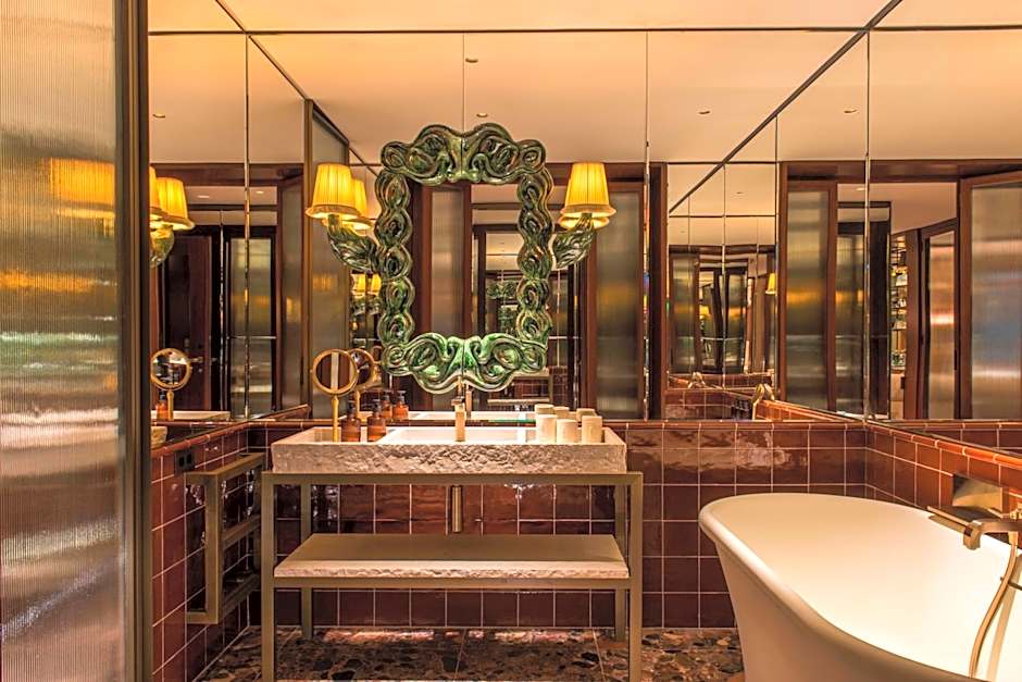 Brach Madrid - Evok Collection