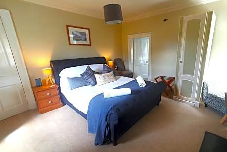 King Room with Mountain View