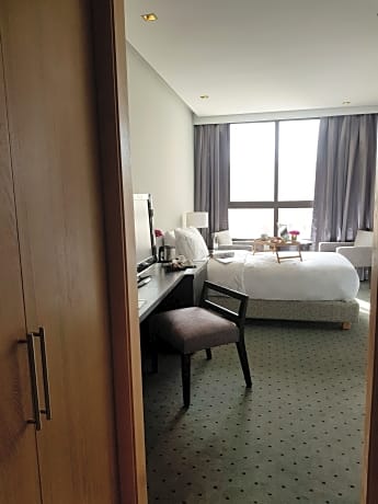 Suite executive king bed Free Breakfast