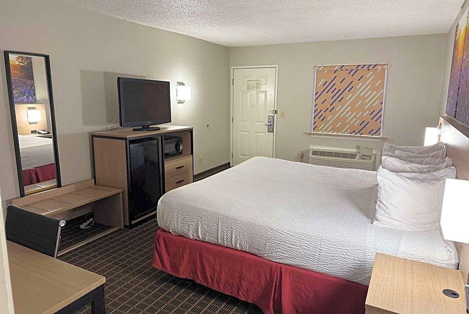 Days Inn by Wyndham San Antonio Interstate Hwy 35 North
