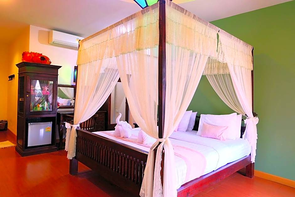 P.Paradise Hotel