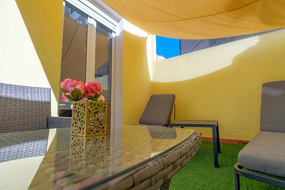 Gorgeous Apt with a Large Private Terrace