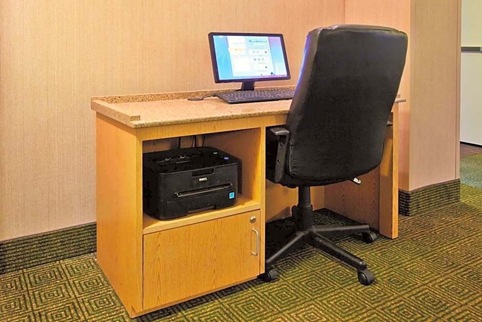 La Quinta Inn & Suites by Wyndham Winston-Salem