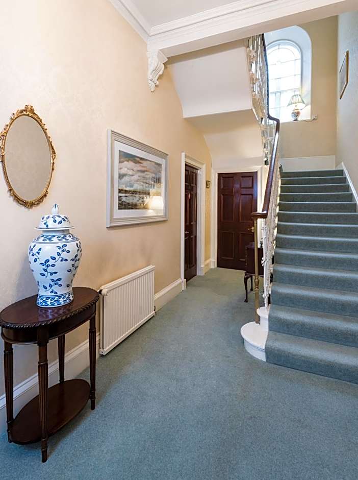 Sunbank House Metro Hotel