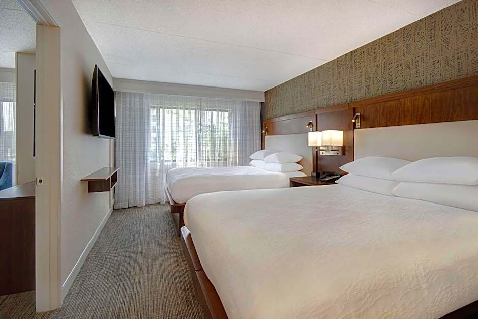 Embassy Suites By Hilton Detroit Metro Airport
