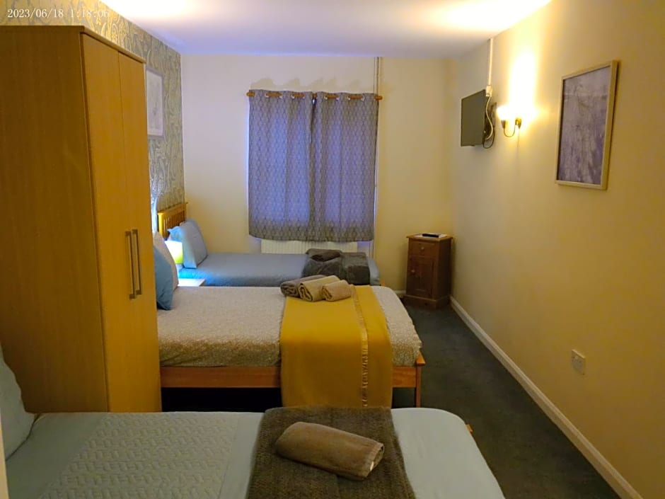 The Half Moon Inn Rushall IP21 4QD