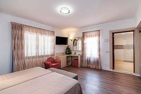 Junior Suite with Balcony