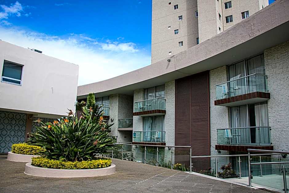 Country Hotel & Suites