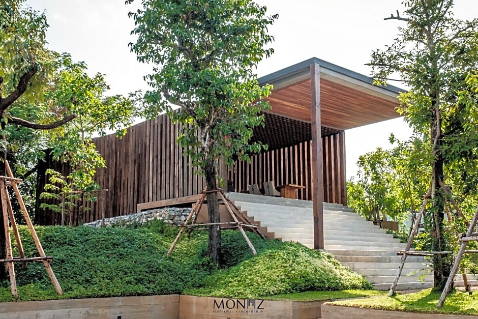 Monaz River Kwai Kanchanaburi