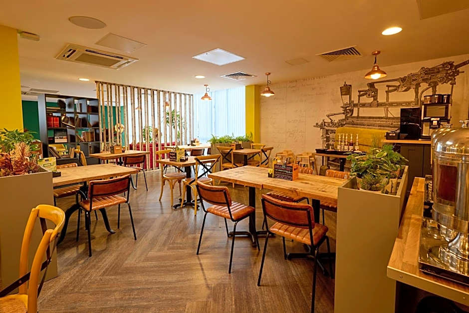 Holiday Inn - the niu, Loom Manchester North By IHG