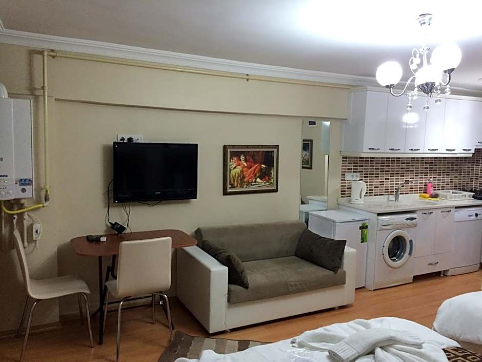 Black Bird Suite Hotel