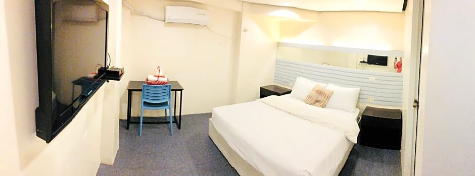 Hometown Hotel Bacolod