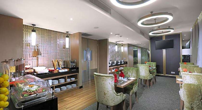 Aston Priority Simatupang Hotel And Conference Center