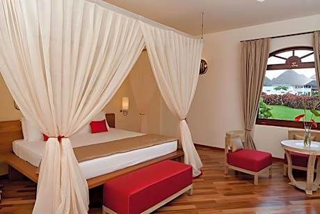 Seafront Suite