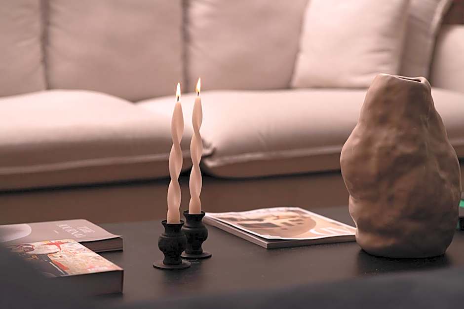 The Honest Hotel & Apartments