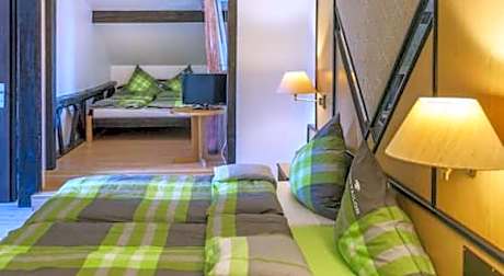 Quadruple Room with Bath