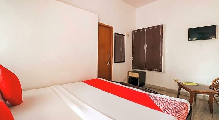 Kesher Paying Guest House