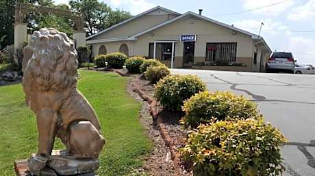 Loyalty Inn Rockingham