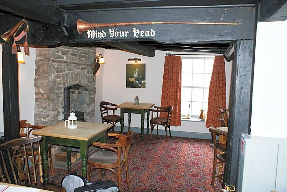 The Old Black Lion