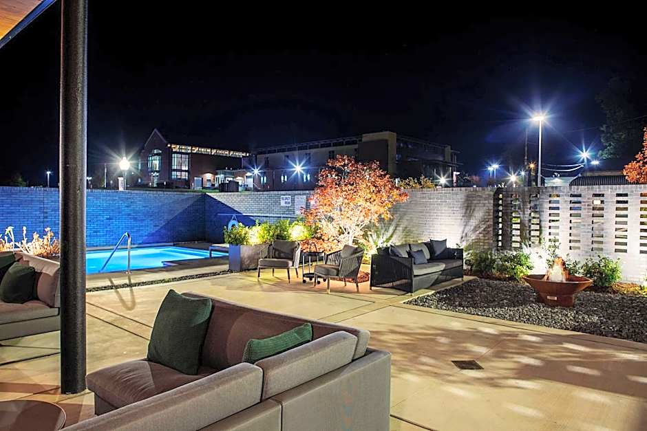 The Haywood El Dorado, Tapestry Collection by Hilton