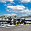 Days Inn & Suites by Wyndham Niagara Falls/Buffalo